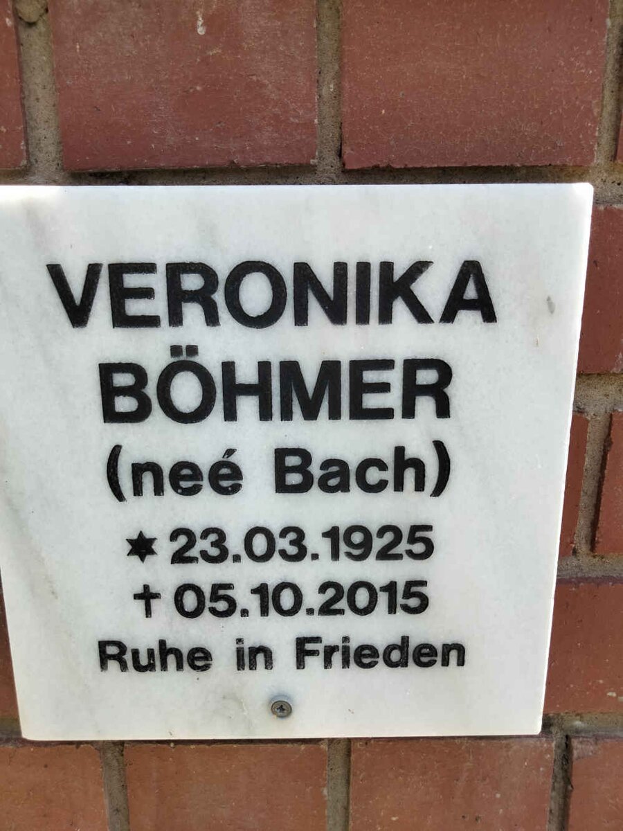 BOHMER Veronika nee BACH 1925-2015