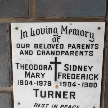TURNER Sidney Frederick 1904-1980 &amp; Theodora Mary 1904-1979