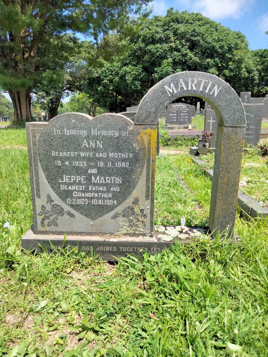 MARTIN Jeppe 1923-1994 & Ann 1935-1982