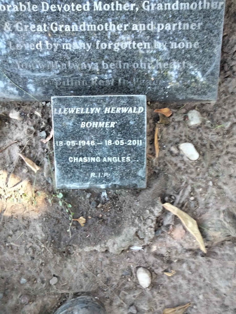 BAILEY Monica Helene Johanna 1937-2011 :: BOHMER Llewellyn Herwald 1946-2011