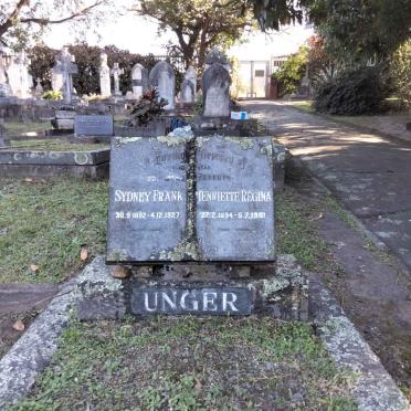 U - Surnames :: Vanne - U