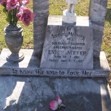 MEYER Lyndi 1981-1987