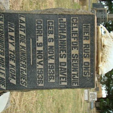 D - Vanne :: Surnames - D