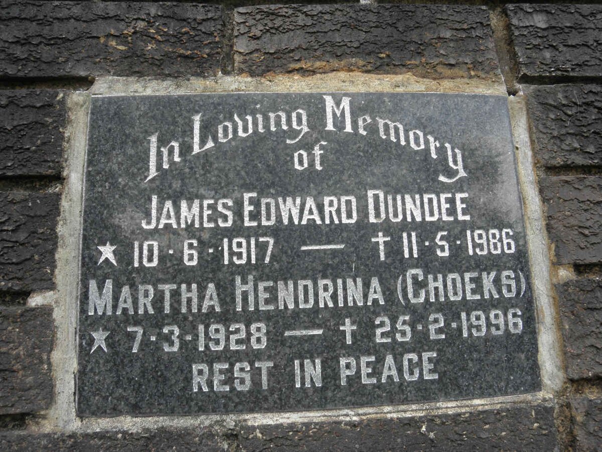 DUNDEE James Edward 1917-1986 &amp; Martha Hendrina 1928-1996