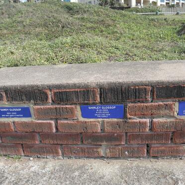 GLOSSOP Sandy 1924-2002 :: GLOSSOP Shirley 1926-2000 :: GLOSSOP Trevor 1958-2000