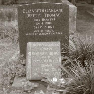 THOMAS Elizabeth Garland nee HARVEY 1905-1973 :: THOMAS Glyndwr Humphrey 1937-19??