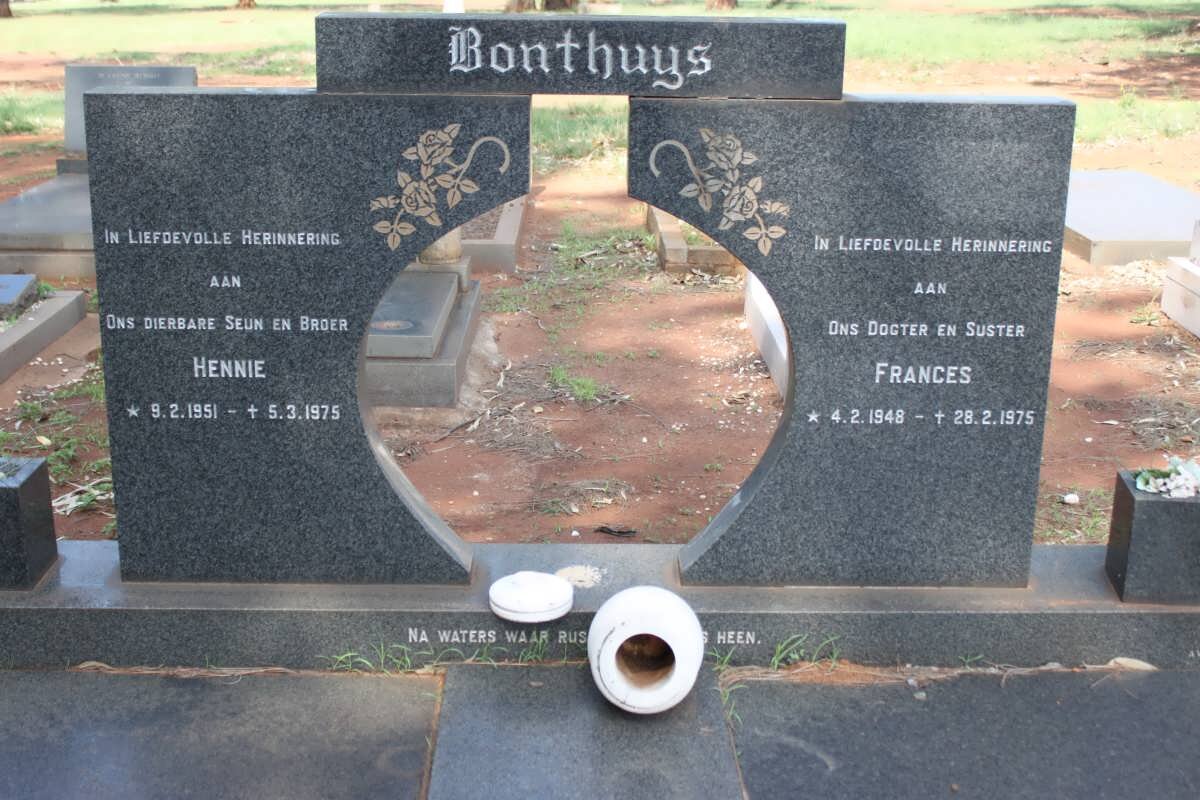 BONTHUYS Hennie 1951-1975 :: BONTHUYS Frances 1948-1975