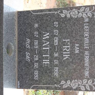 DREYER Frik 1919-1992 &amp; Mattie 1919-1993