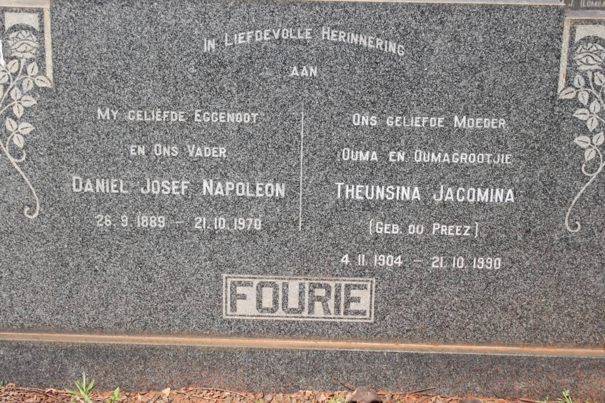 FOURIE Daniel Josef Napoleon 1889-1970 &amp; Theunsina Jacomina Du PREEZ 1904-1990