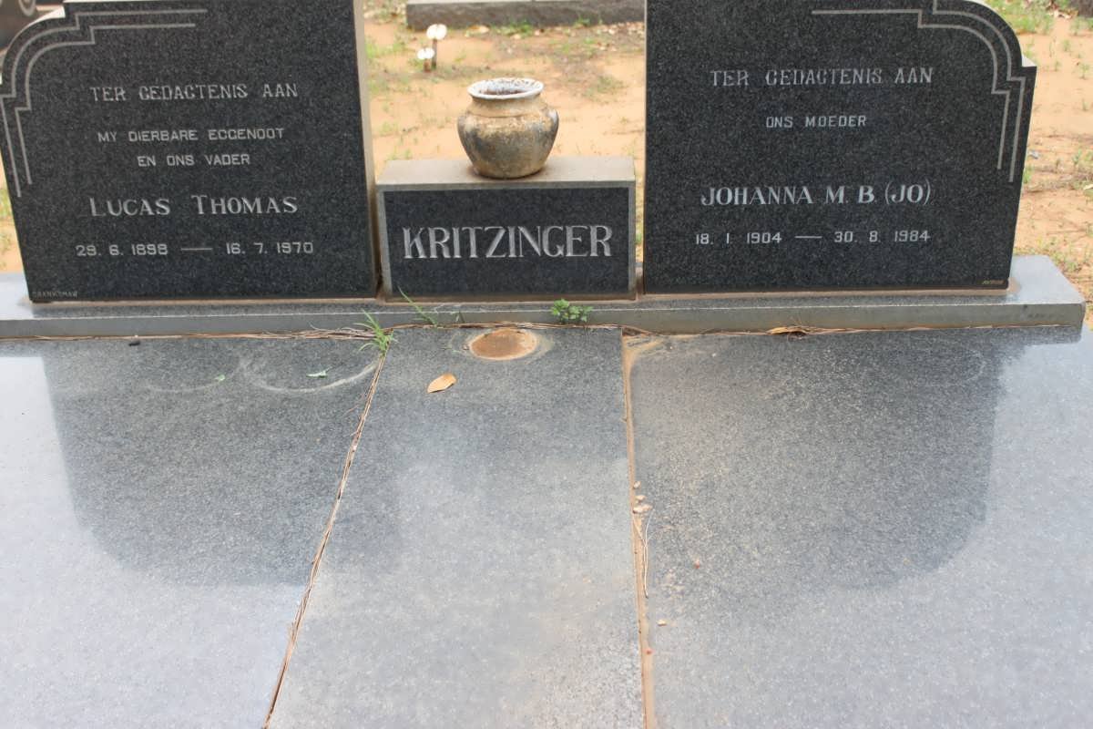 KRITZINGER Lucas Thomas 1899-1970 &amp; Johanna M.B 1904-1984