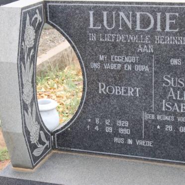 LUNDIE Robert 1929-1990 &amp; Susanna Aetta Isabella formely DE KOCK nee BEUKES 1931-