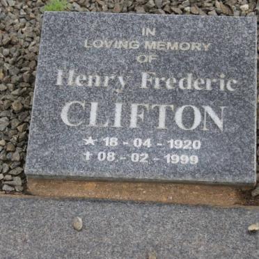 MARTENS Roelfie P.G.D. 1916-1961 &amp; Cecilia CLIFTON formerly MARTENS nee VAN HEERDEN 1921-1998