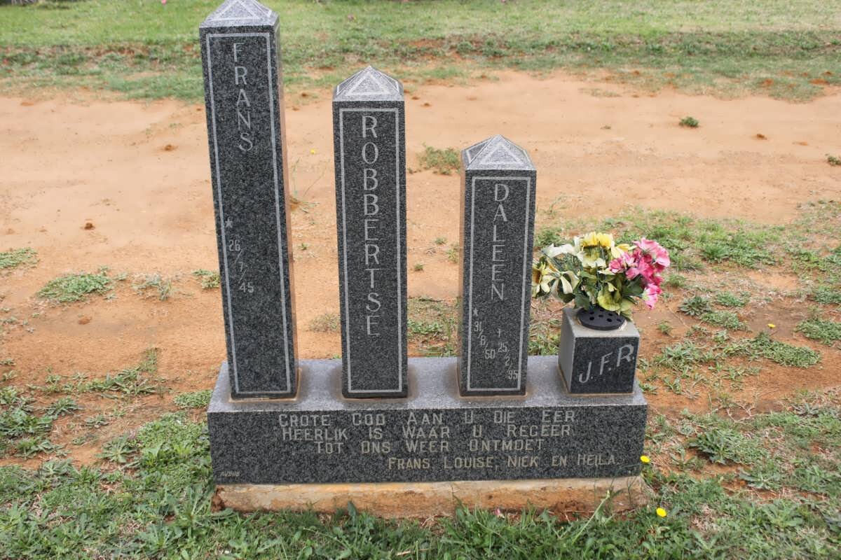 ROBBERTSE Frans 1945- &amp; Daleen 1950-1995