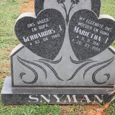 SNYMAN Gerhardus J. 1940- &amp; Marietha J. 1941-1998