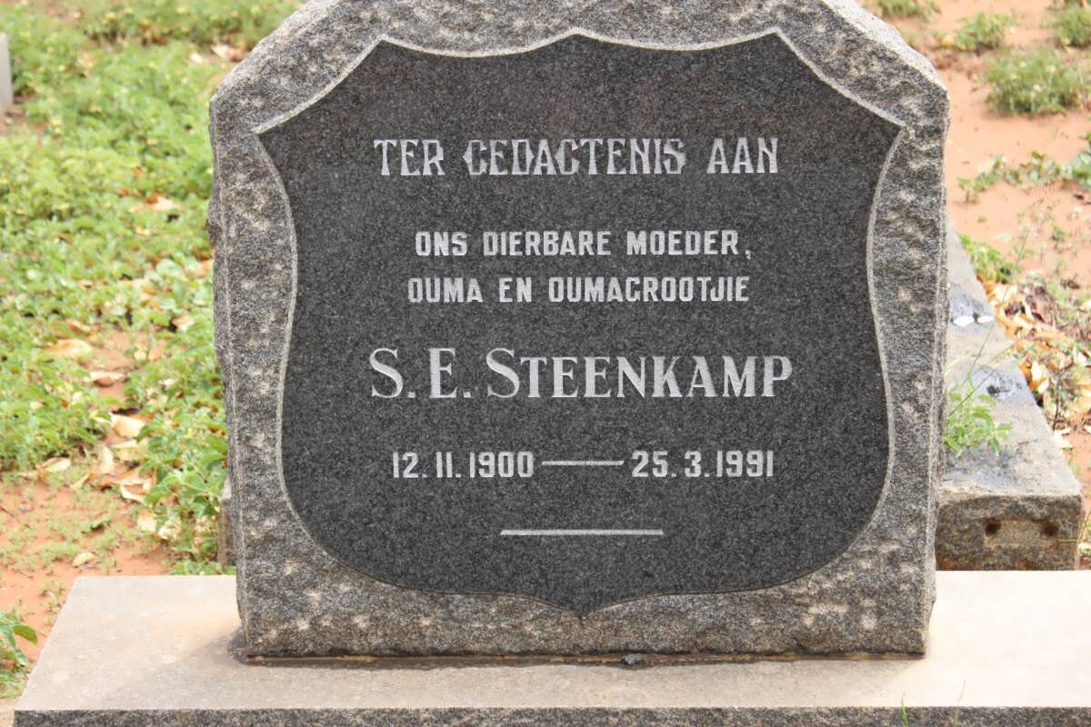 STEENKAMP S.E. 1900-1991
