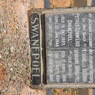 SWANEPOEL Petrus Cornelius 1883-1945 &amp; Petronella Susanna Catharina BEUKES 1894-1984
