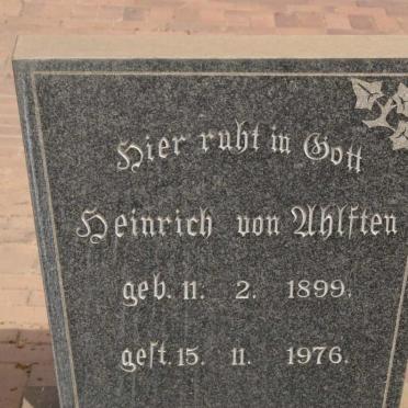 A - Surnames :: Vanne - A