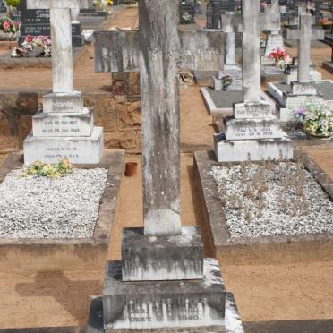 HOHLS Johannes 1890-1940 &amp; Ella 1900-1976