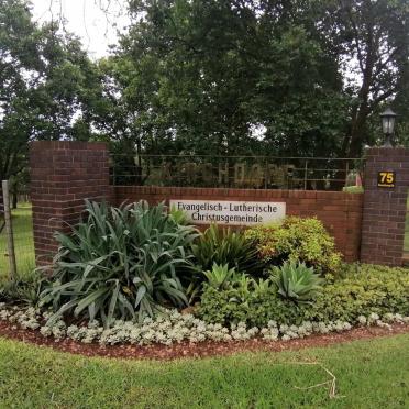 Kwazulu-Natal, WARTBURG, Christuskirche Kirchdorf cemetery