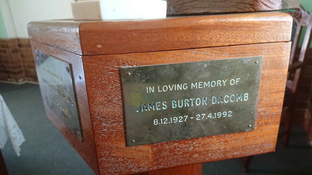 DACOMB James Burton 1927-1992