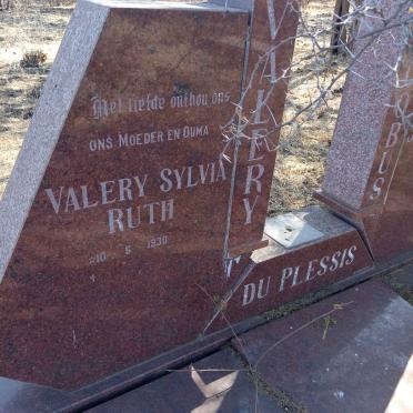 PLESSIS Valery Sylvia Ruth, du 1930-