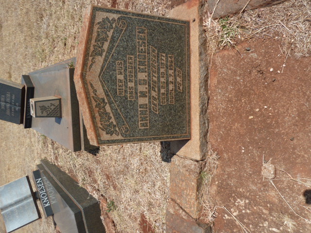 KNOESEN Christiaan Frederik 1871-1954 &amp; Anna M.C. PIETERSEN 1877-1964