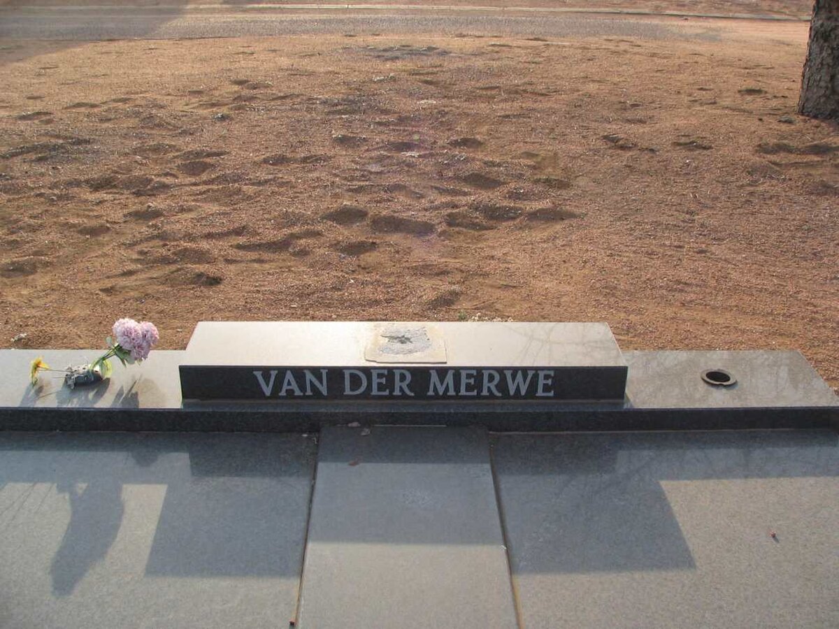MERWE, van der