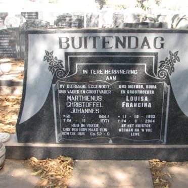 BUITENDAG Marthienus Christoffel Johannes 1897-1971 &amp; Louisa Francina 1903-2004