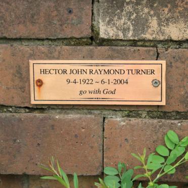 6. Wall of Remembrance / Muur van Herinnering