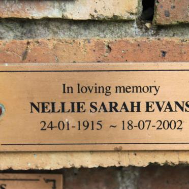 EVANS Nellie Sarah 1915-2002