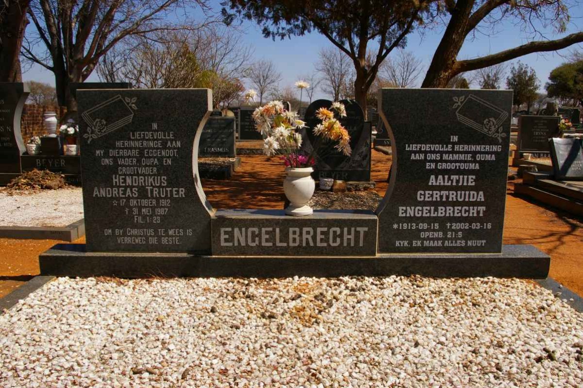 ENGELBRECHT Hendrikus Andreas Truter 1912-1887 &amp; Aaltjie Gertruida  1913-2002