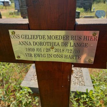 LANGE Anna Dorothea, de 1959-2018