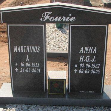 FOURIE Marthinus J. 1913-2001 &amp; Anna H.G.J. 1922-2005