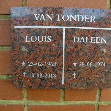 TONDER Louis, van 1968-2018 &amp; Daleen 1974-