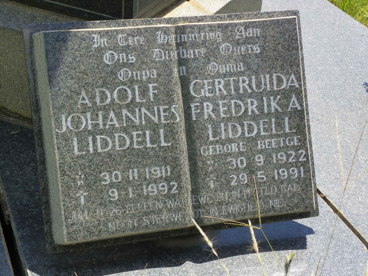 LIDDELL Adolf Johannes 1911-1992 &amp; Gertruida Fredrika BEETGE 1922-1991