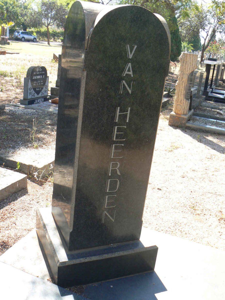 HEERDEN Stephanus Johannes, van 1891-1960 &amp; Maria Magdalena voorheen HANSEN nee HONIBALL 1895-1983