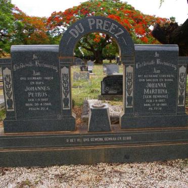 PREEZ Johannes Petrus, du 1882-1966 &amp; Johanna Marthina HENNING 1887-1965