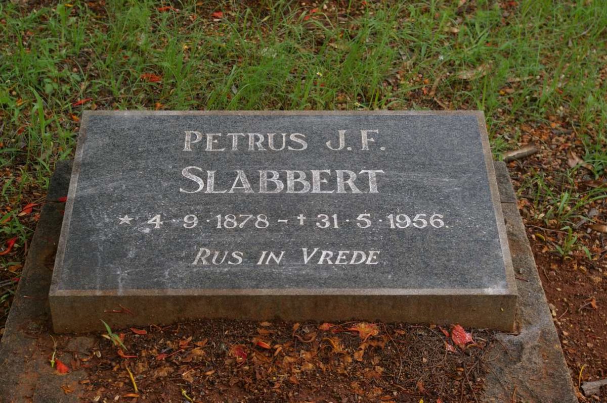 SLABBERT Petrus J.F. 1878-1956 &amp; Hester P. 1874-1955