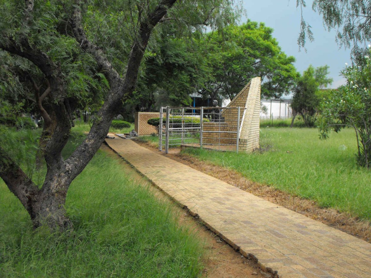 11. Oorsig / Overview