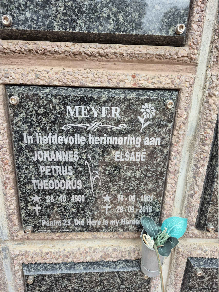 MEYER Johannes Petrus Theodorus 1960- & Elsabe 1961-2016