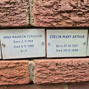 FERGUSON Anna Maureen 1914-1988 :: ARTHUR Evelyn Mary 1927-1988