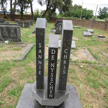 NYSSCHEN Chris, de 1911-2001 & Sannie 1916-2020_1