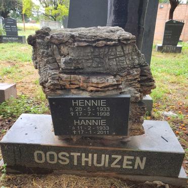 OOSTHUIZEN Hennie 1933-1998 & Hannie 1933-2011