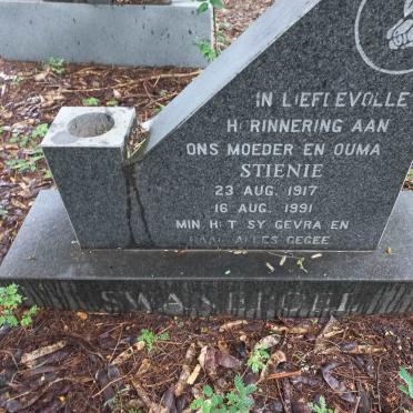 SWANEPOEL Stienie 1917-1991