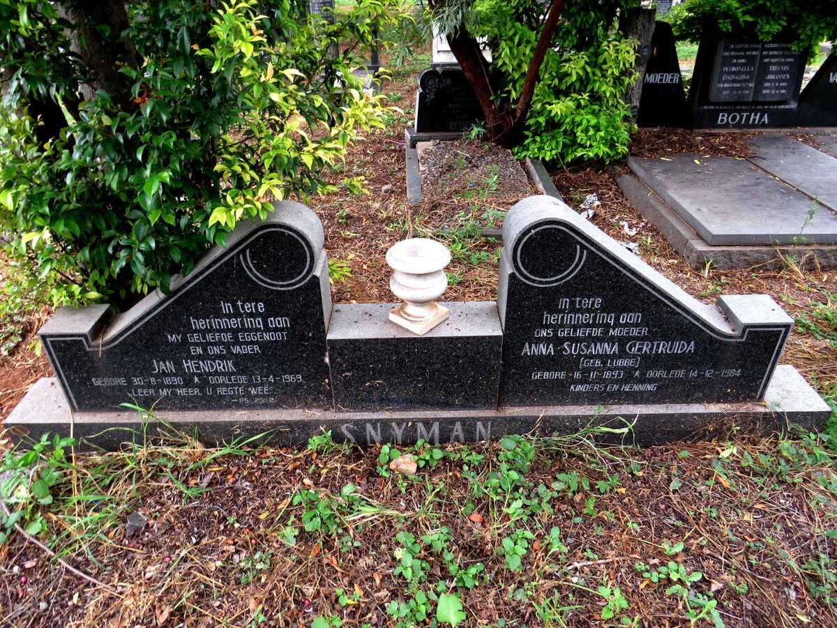 SNYMAN Jan Hendrik 1890-1969 & Anna Susanna Gertruida LUBBE 1893-1984