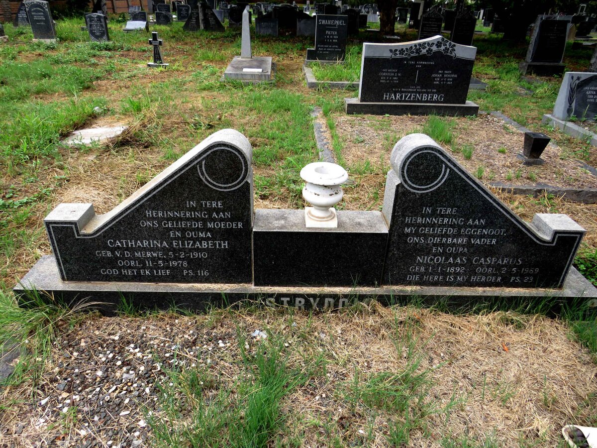 STRYDOM Nicolaas Casparus 1892-1969 & Catharina Elizabeth nee VAN DER MERWE 1910-1978