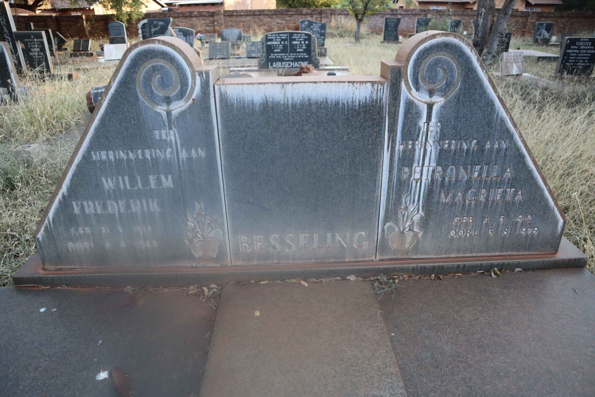 BESSELING Willem Frederik 1912-1983 &amp; Petronella Magrieta 1912-1979