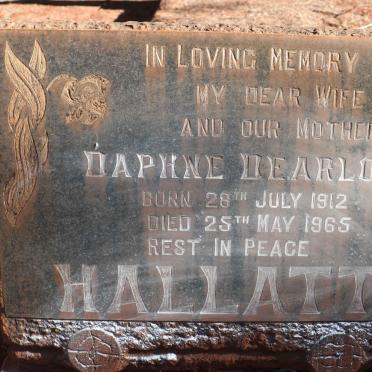 HALLATT Daphne Dearlove 1912-1965