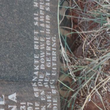 LOOTS Yvonne Romona 1931-1997