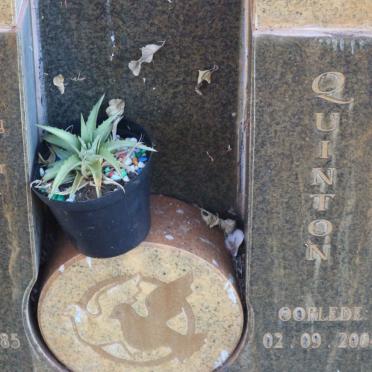 TOIT Quinton, du 1985-2004